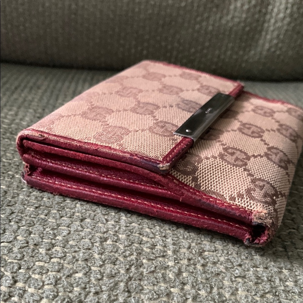 Gucci Compact Wallet - Picture 6 of 11